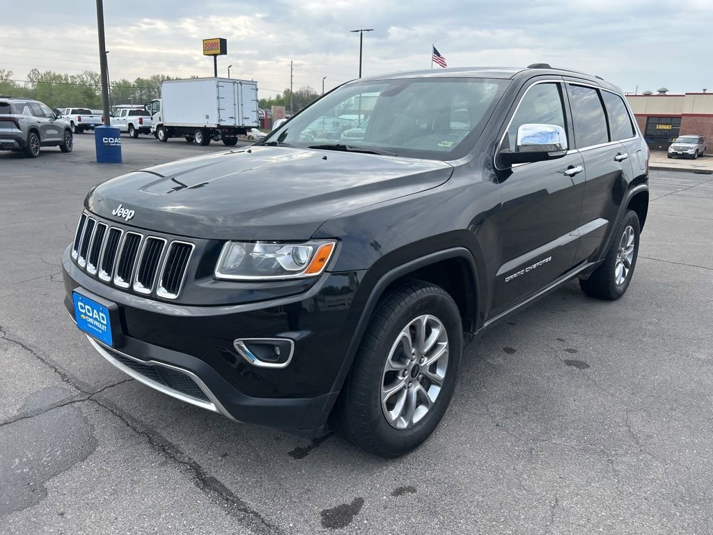 Used 2014  Jeep Limited image 7