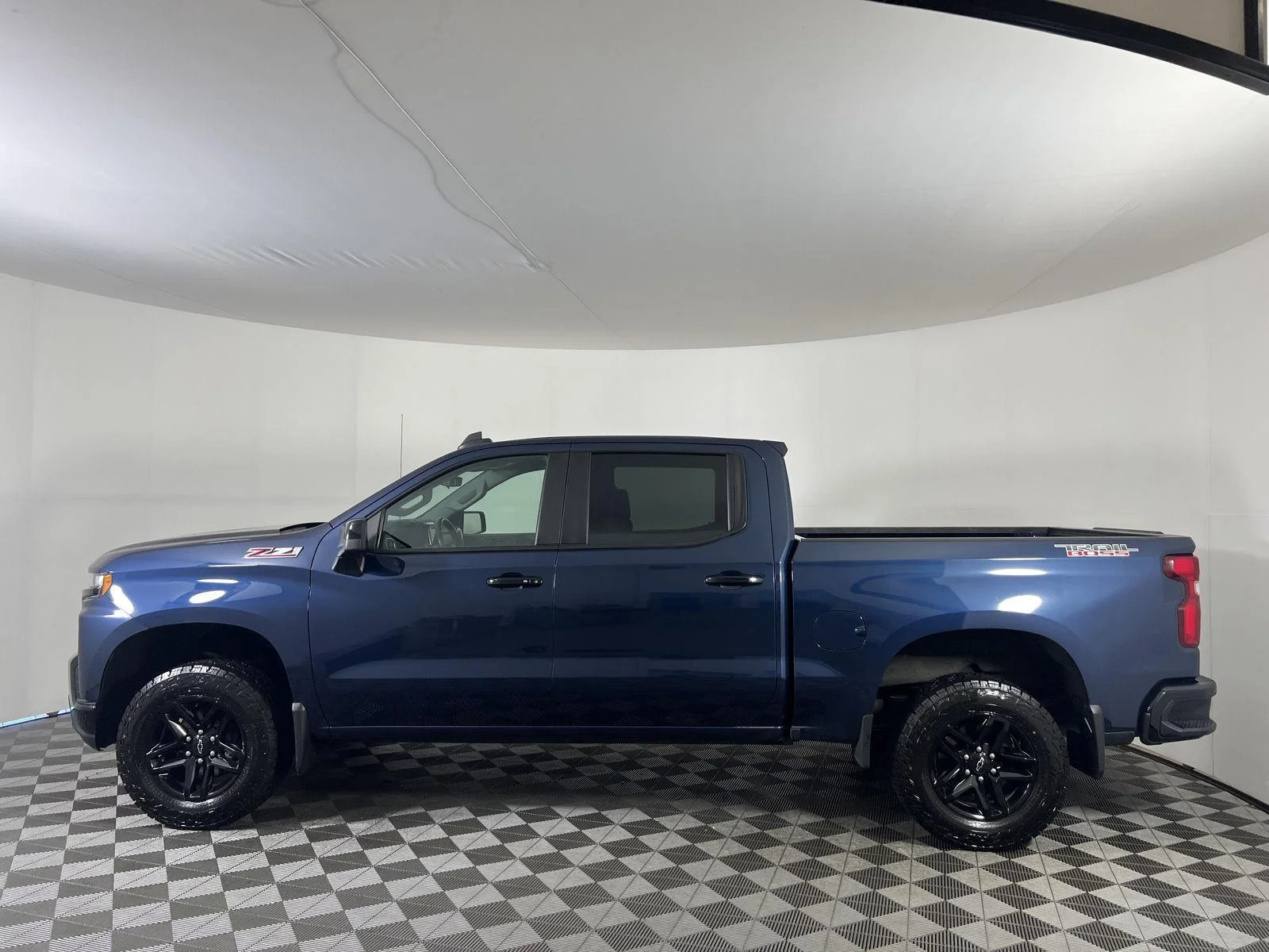 Used 2021 Northsky Blue Metallic Chevrolet LT Trail Boss image 25