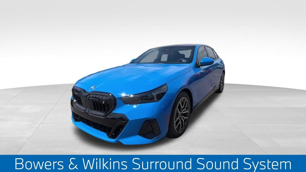Used 2025  BMW xDrive40 image 9
