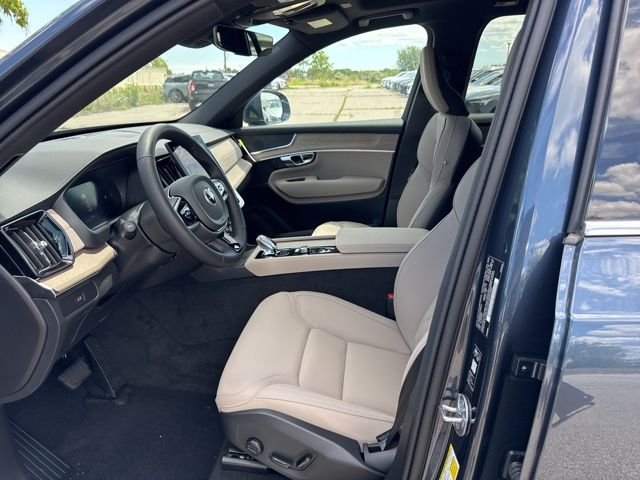 2026 Volvo XC90 Core - Photo 10