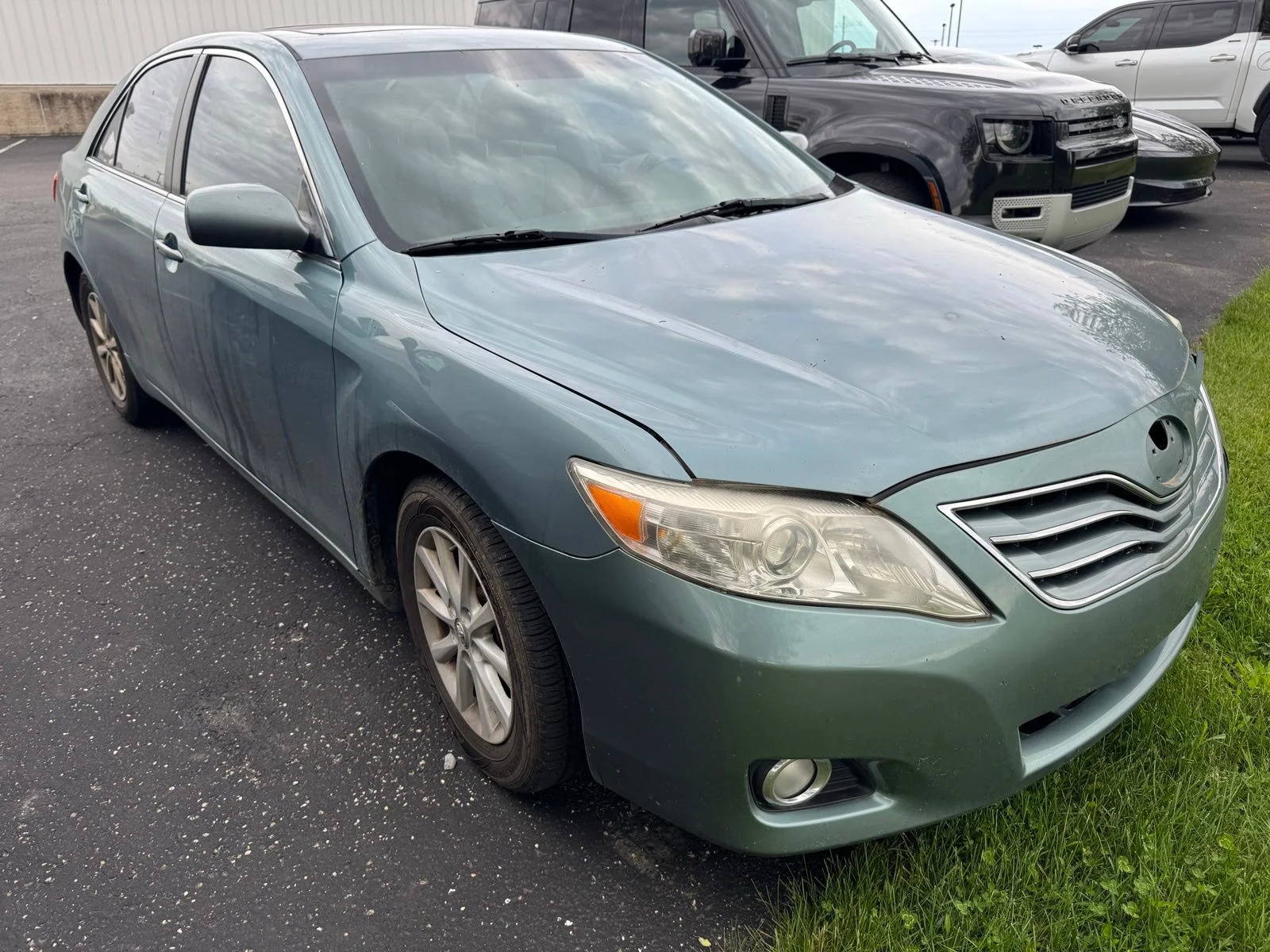 2010 Toyota Camry 2.5 Auto XLE's photo