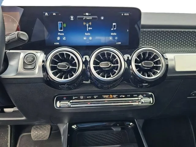 Used 2024 Black Mercedes-Benz GLB 250 image 26