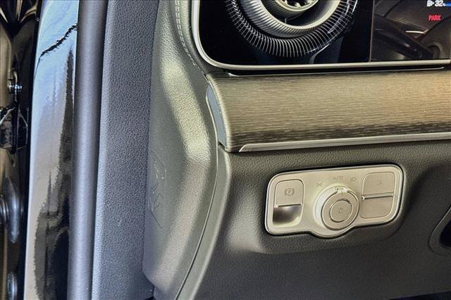 New 2027 Black Mercedes-Benz GLS 450 image 40
