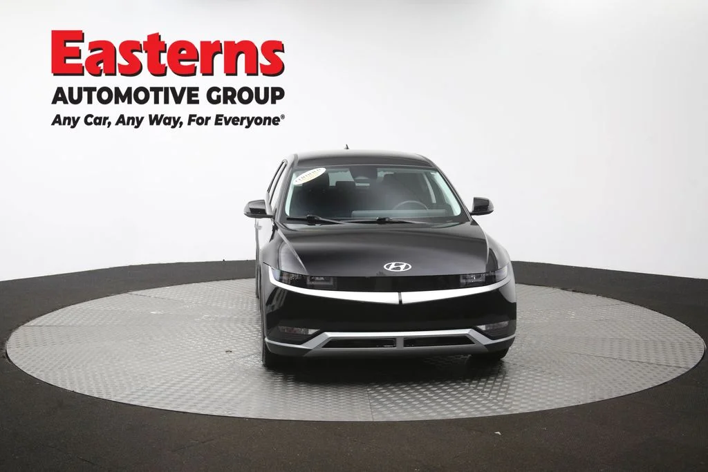 Used 2024 Black Hyundai SEL image 48