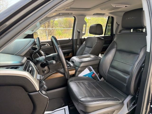 2020 GMC Yukon Denali - Photo 28
