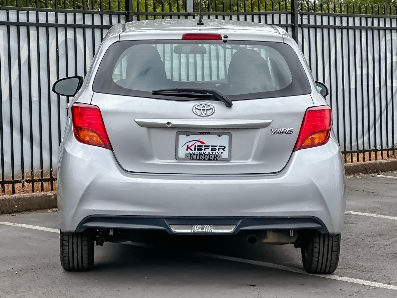 Used 2017 Silver Toyota L image 4