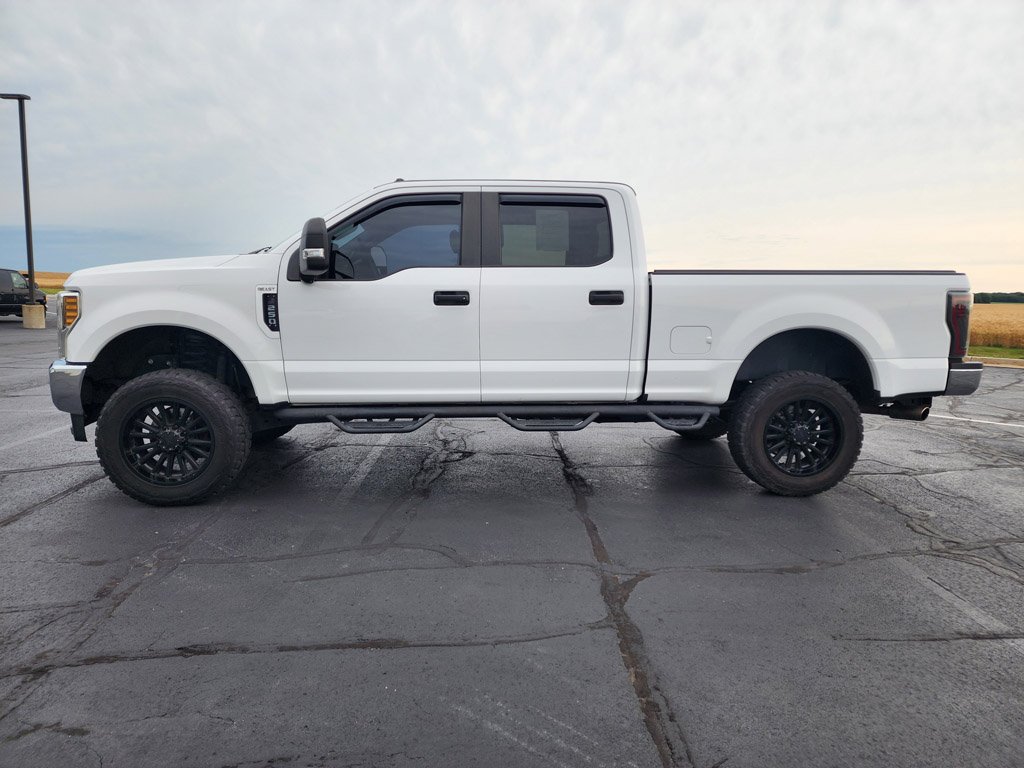 Used 2019 Oxford White Ford XL image 8