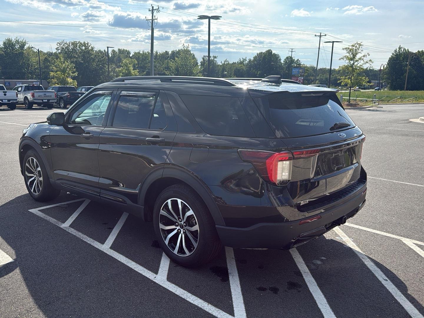 Used 2025 Agate Black Metallic FORD STLINE image 7