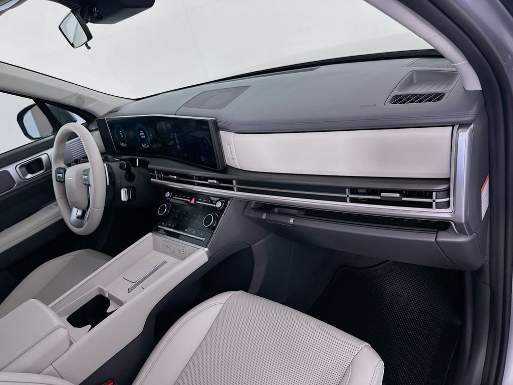 Used 2026 Silver Hyundai SEL image 28