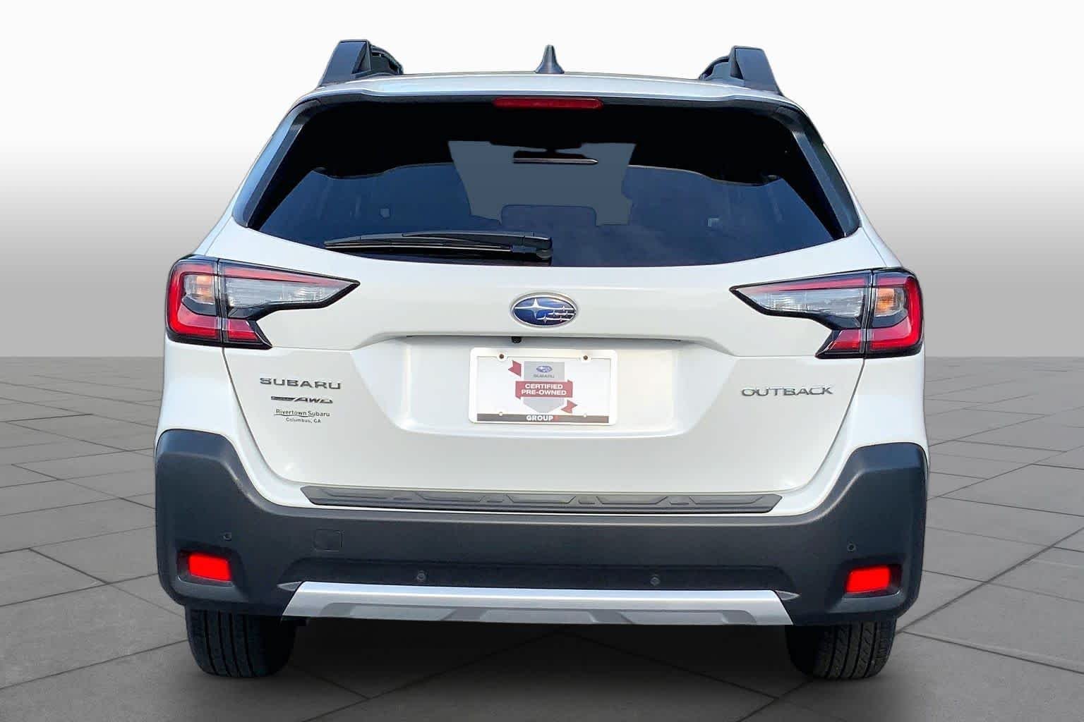 Used 2025 Crystal White Pearl Subaru Limited image 5