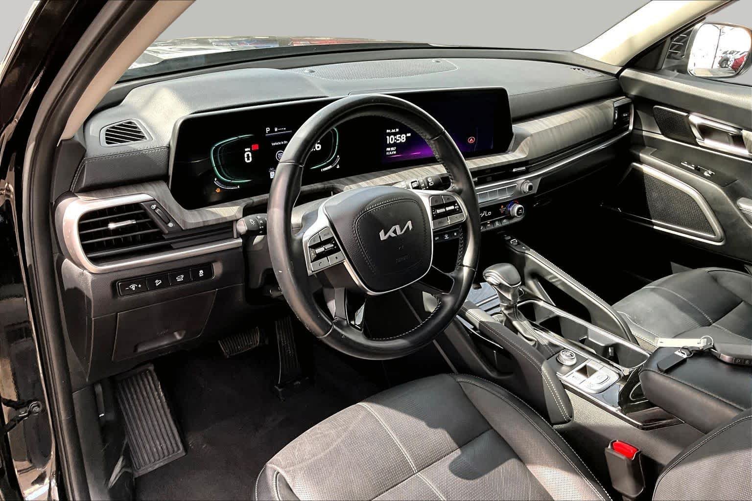 Used 2023 Ebony Black Kia EX image 18