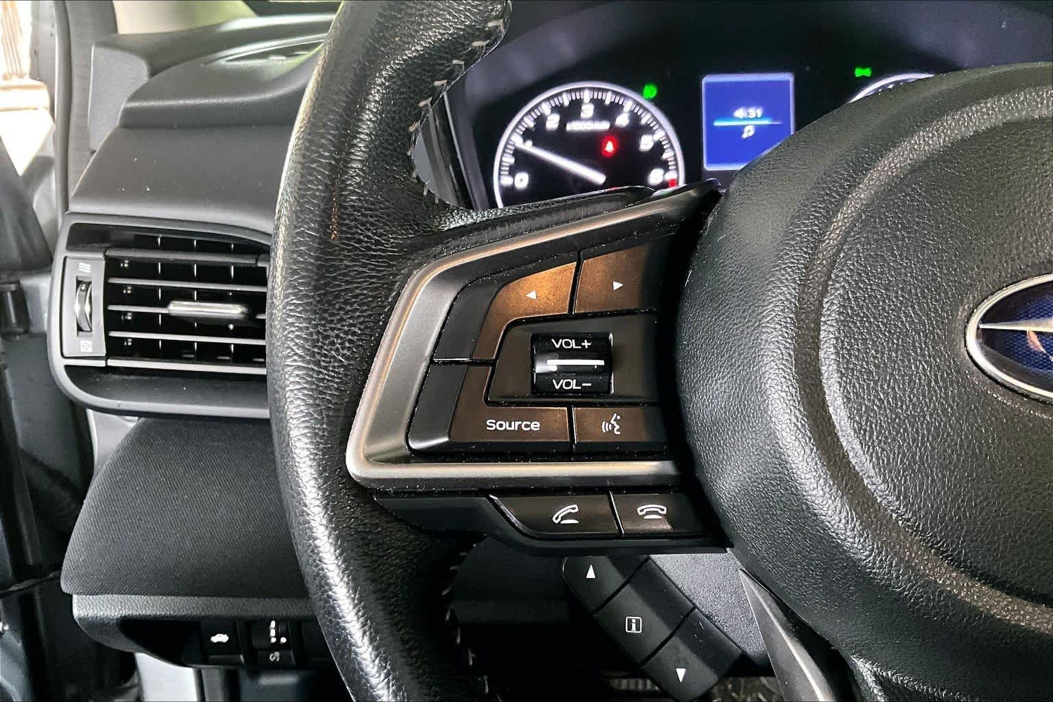 Used 2022 Ice Silver Metallic Subaru Premium image 22