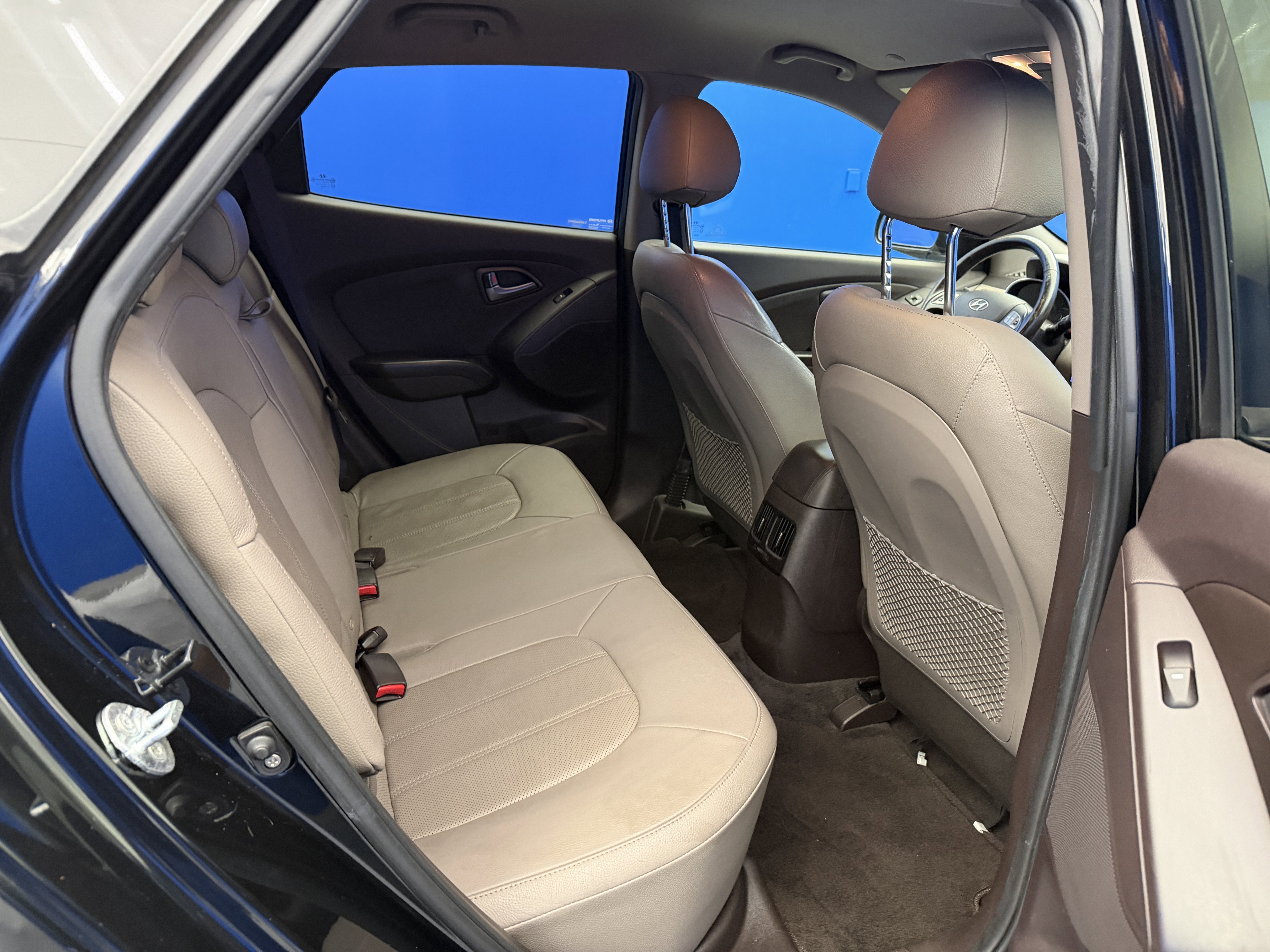 Used 2014 Ash Black Hyundai Limited image 28