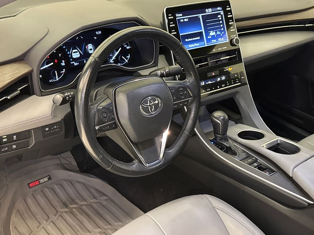 Used 2020 Celestial Silver Metallic Toyota XLE image 19