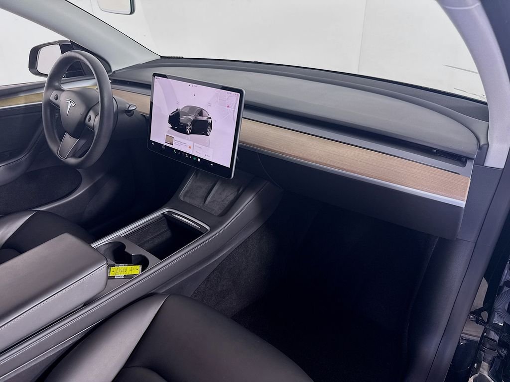 Used 2023 Solid Black Tesla Long Range image 29