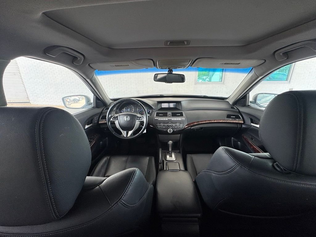 Used 2010  Honda EX-L image 27