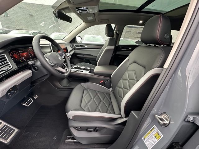 New 2026 Pure Gray Volkswagen 2.0T Peak Edition image 24