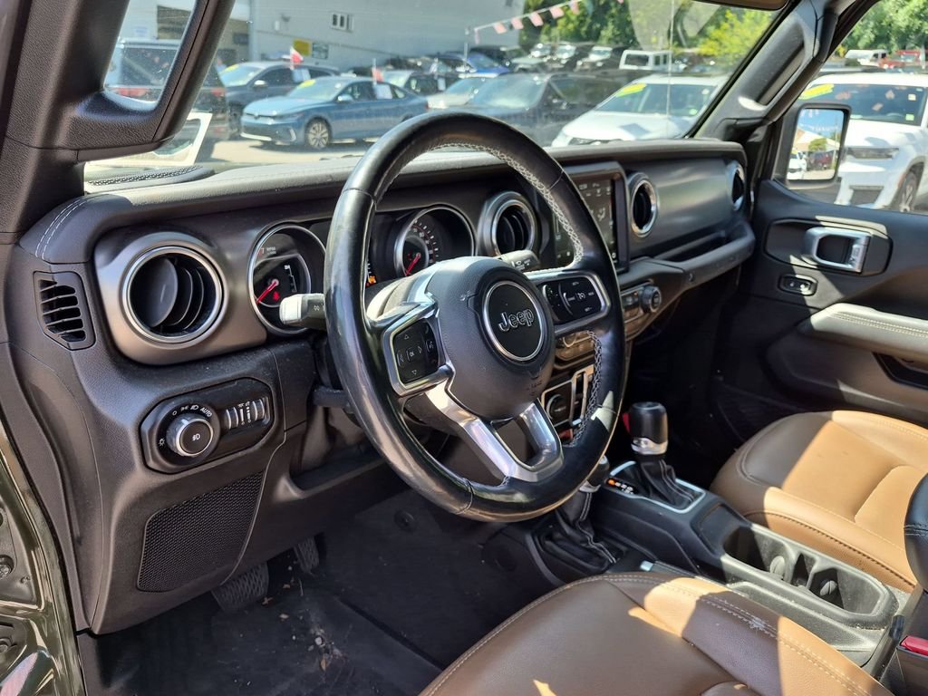 Used 2021 Green Jeep Unlimited Rubicon image 12
