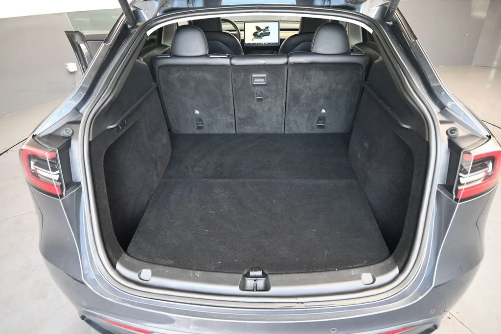 Used 2022  Tesla Long Range image 14