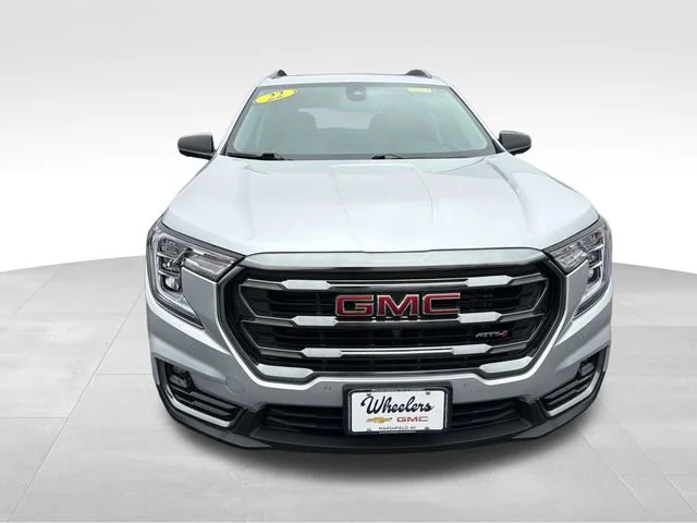 Used 2022 Quicksilver Metallic GMC AT4 image 14