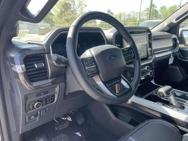 New 2026 Star White Metallic Tri-Coat Ford Platinum® image 17