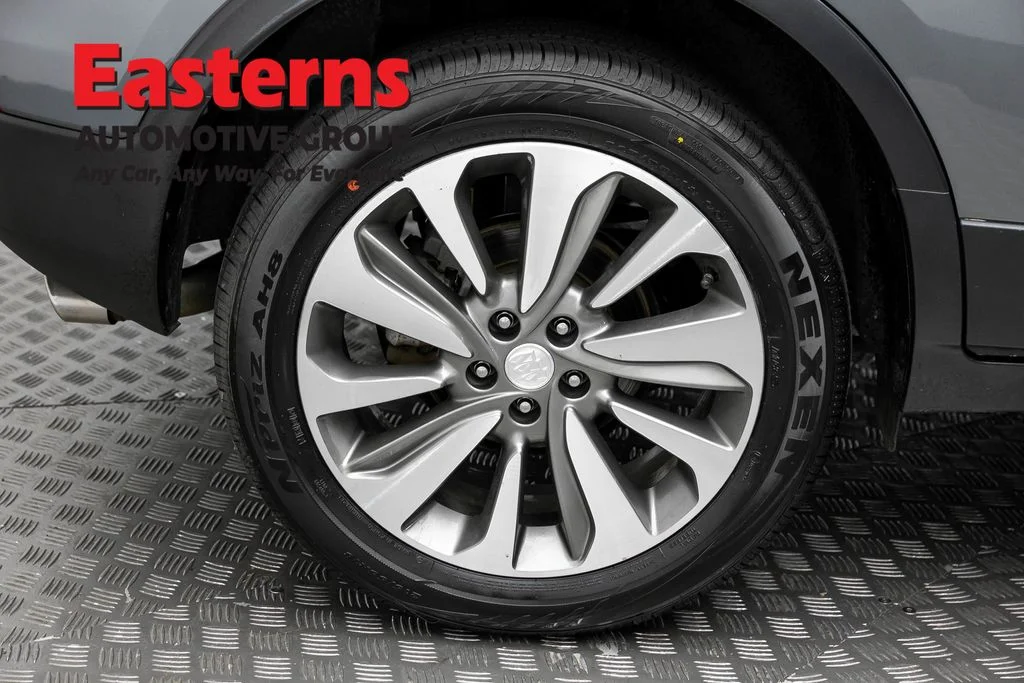 Used 2019 Gray Buick Preferred image 30