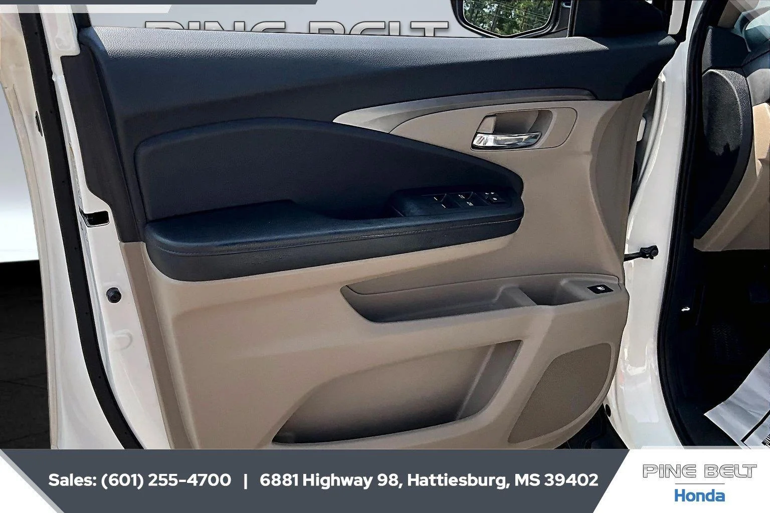 Used 2017 White Diamond Pearl Honda RTL-T image 17