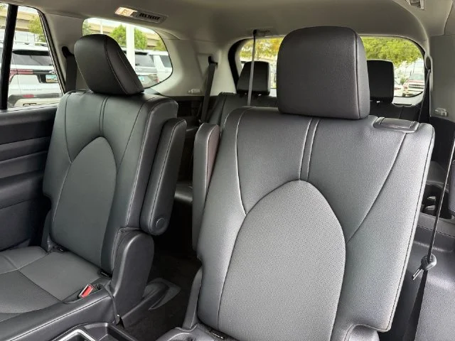Certified Used 2026 CELESTIAL SILVER Toyota XLE image 28