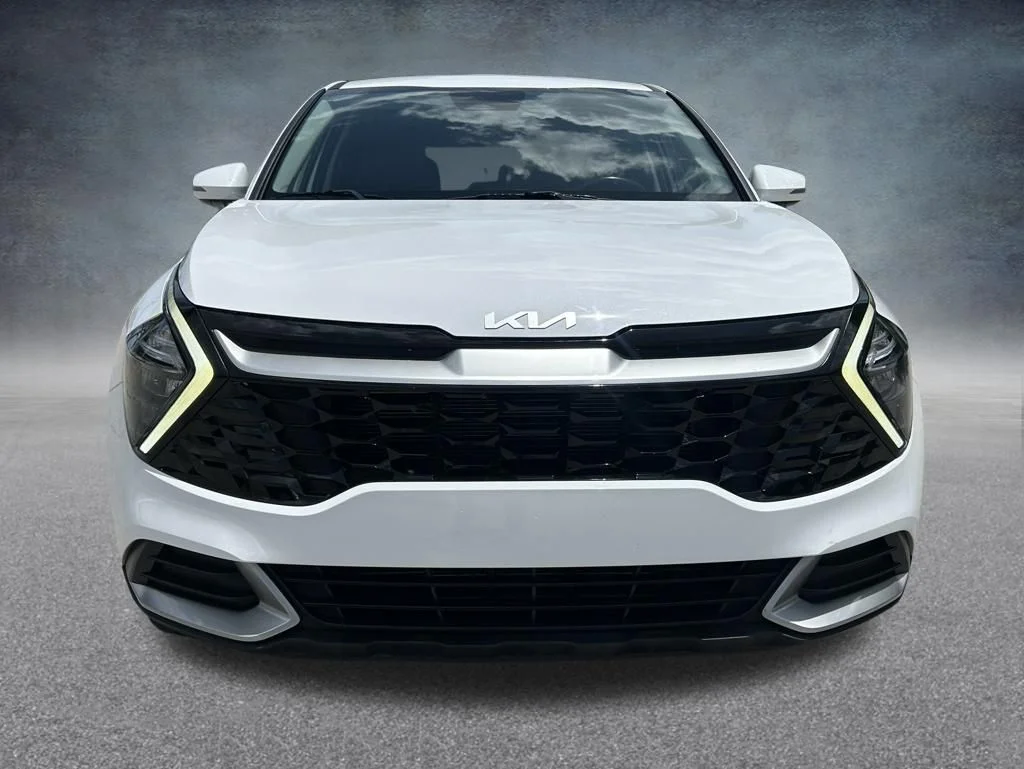 Used 2023 White Kia EX image 2