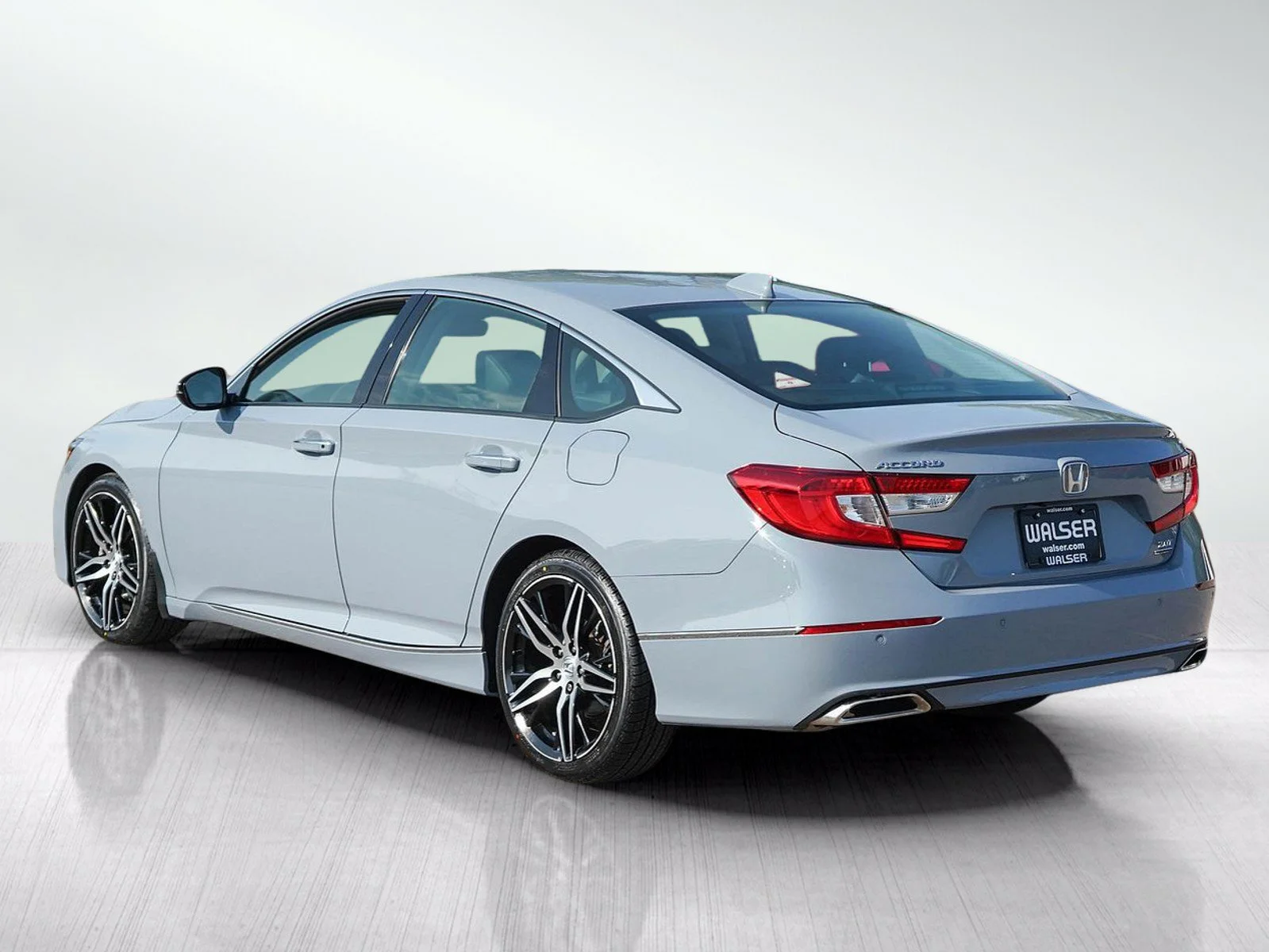 Used 2022 Gray Honda Touring 2.0T Auto image 3