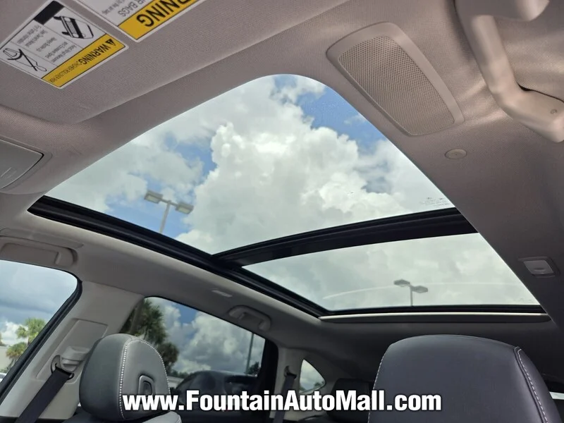 Used 2022 Phantom Violet Pearl Acura FWD W/TECHNOLOGY PACKAGE image 16