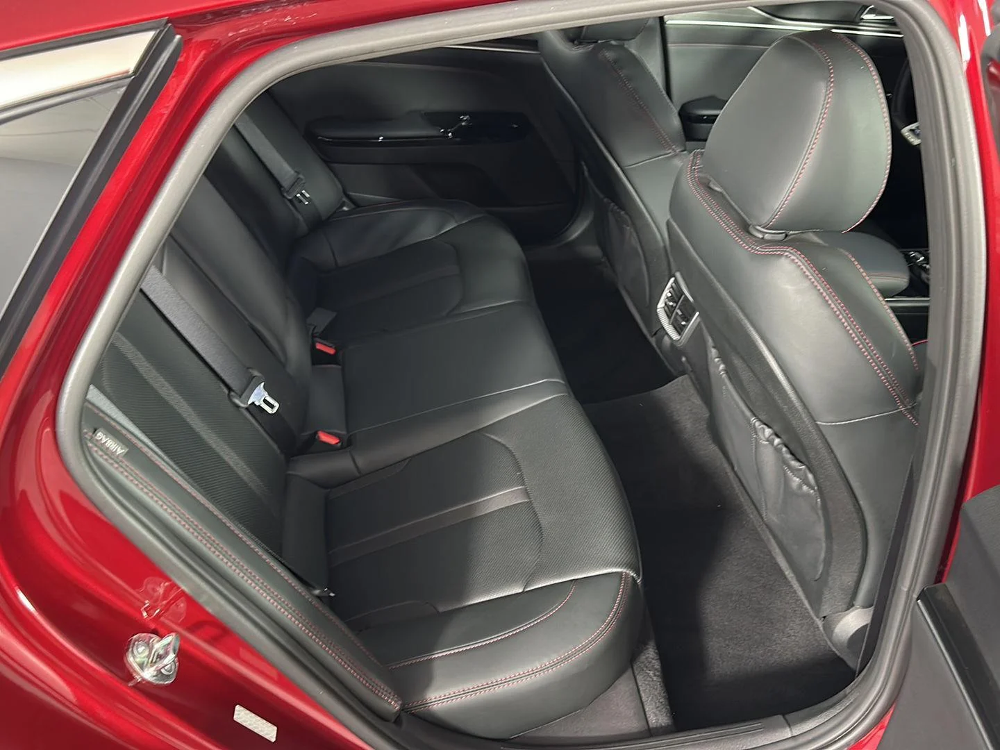 Used 2024 Passion Red Tintcoat Kia GT image 7