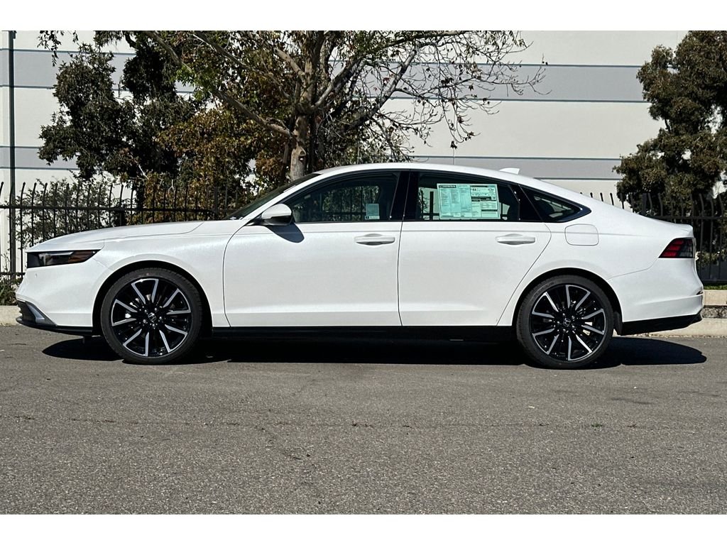 2026 Honda Accord Hybrid Touring - Photo 8