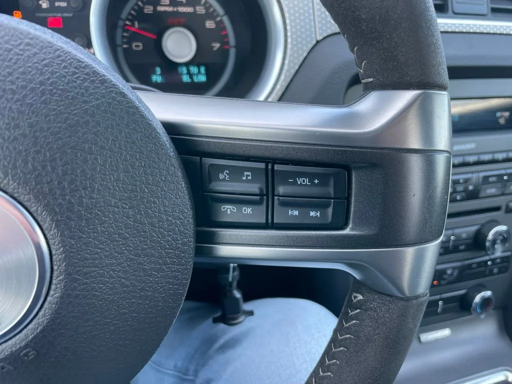 Used 2012 Black Ford Shelby GT500 image 17