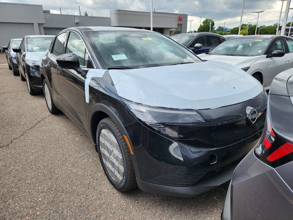 2026 Nissan Leaf S+'s photo