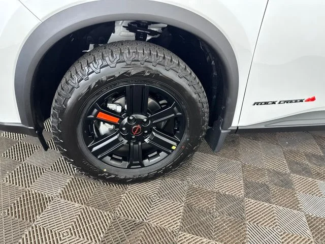 New 2026 Everest White Pearl TriCoat Nissan Rock Creek® image 26