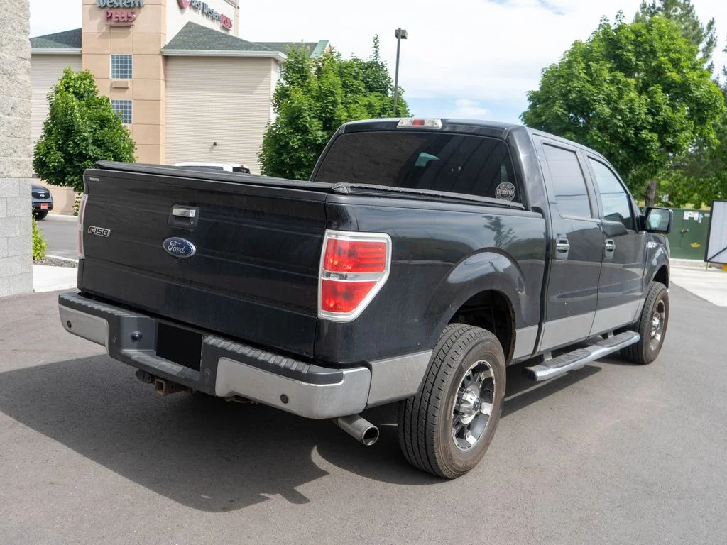 Used 2011 Black Ford XLT image 7