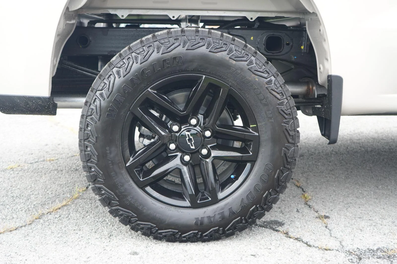New 2026 White Sands Chevrolet Custom Trail Boss image 12