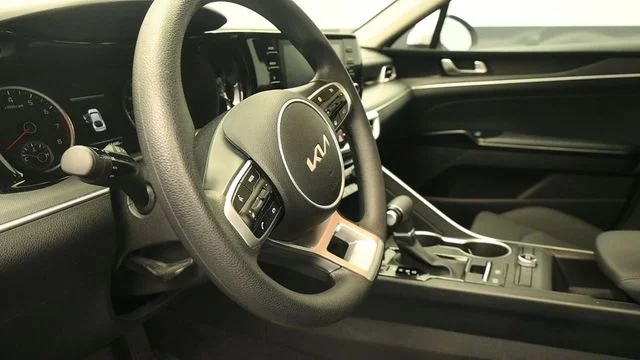 Certified Used 2023 White Pearl Kia LXS image 19