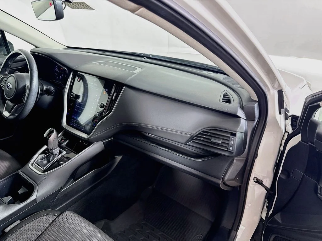 Used 2022 Crystal White Pearl Subaru Premium image 28