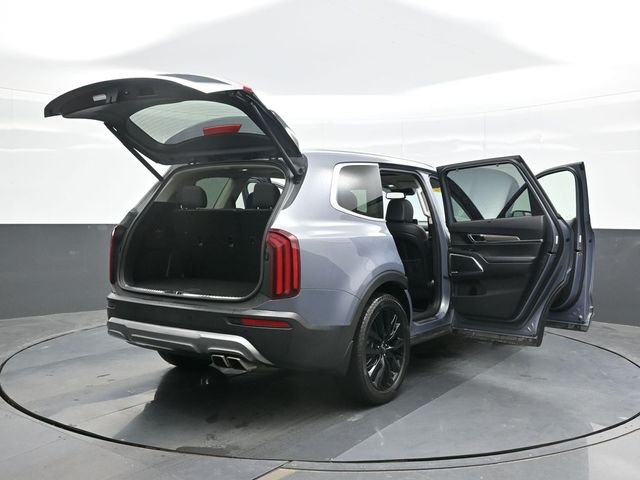 Used 2022 Silver Kia SX image 29