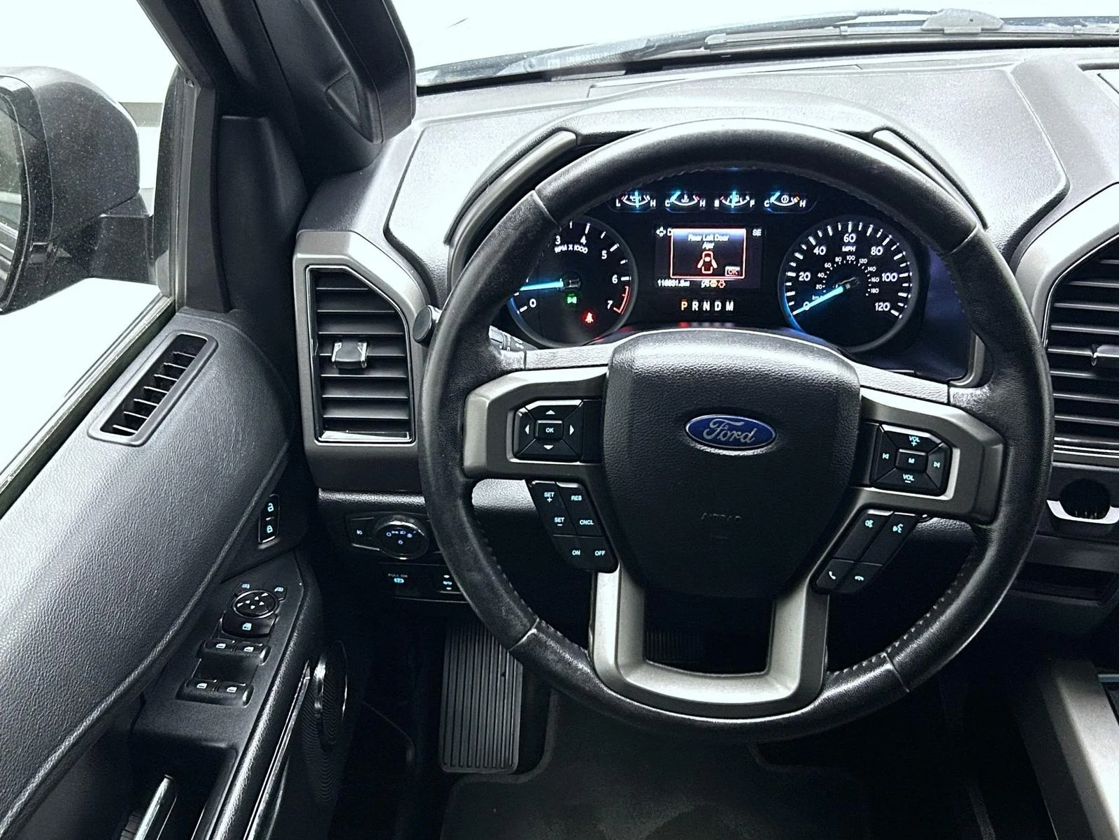 Used 2018 Gray Ford XLT image 11