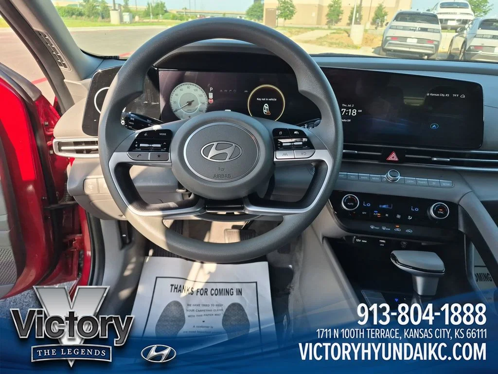 Used 2024 Red Hyundai SEL image 12