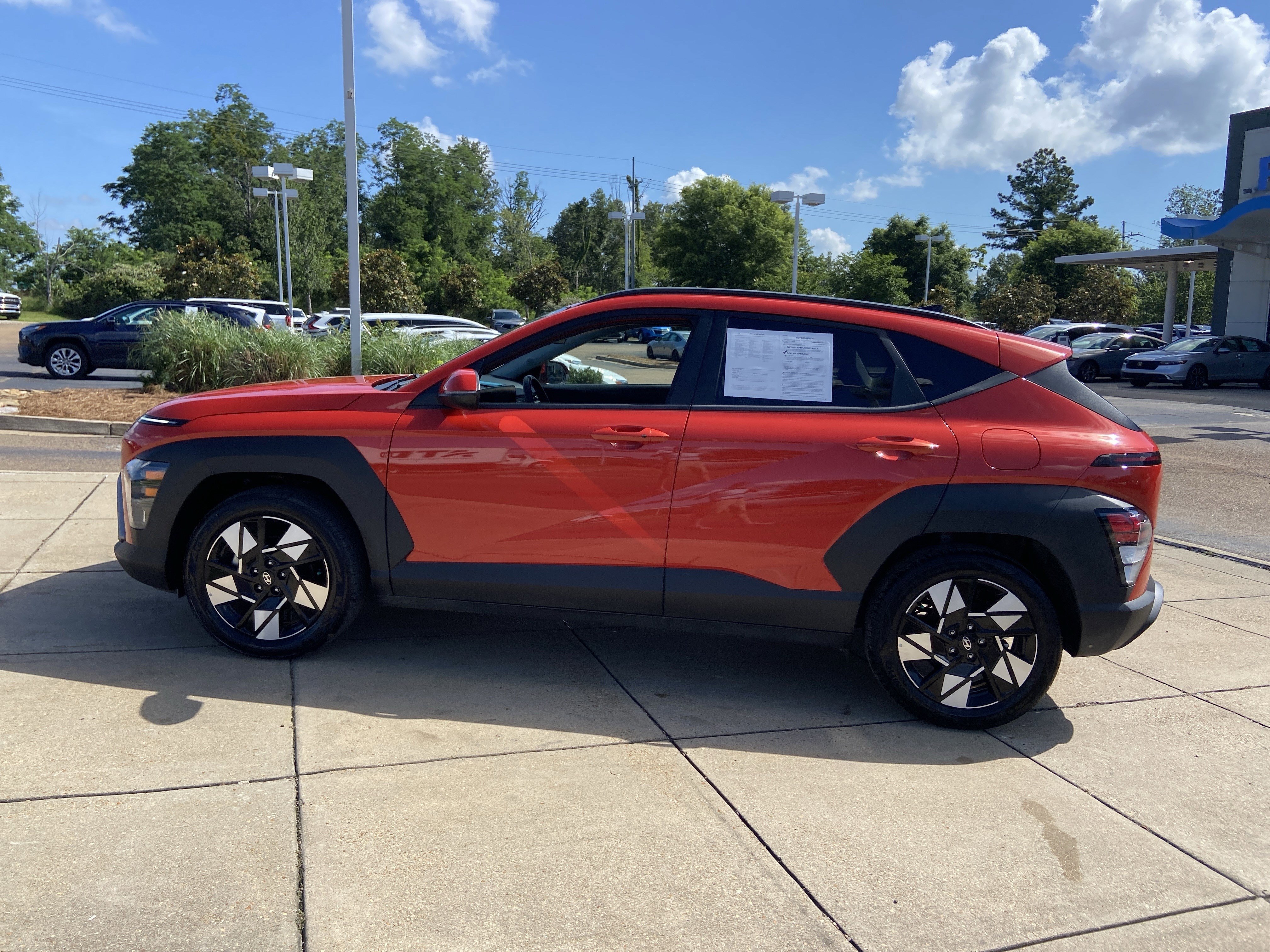 Used 2025 Soultronic Orange Pearl Hyundai SEL image 9