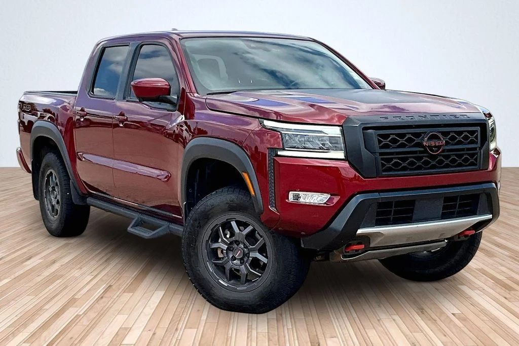 Used 2022 Red Nissan PRO-4X image 9