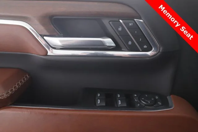 Used 2024 White GMC Denali Ultimate image 21