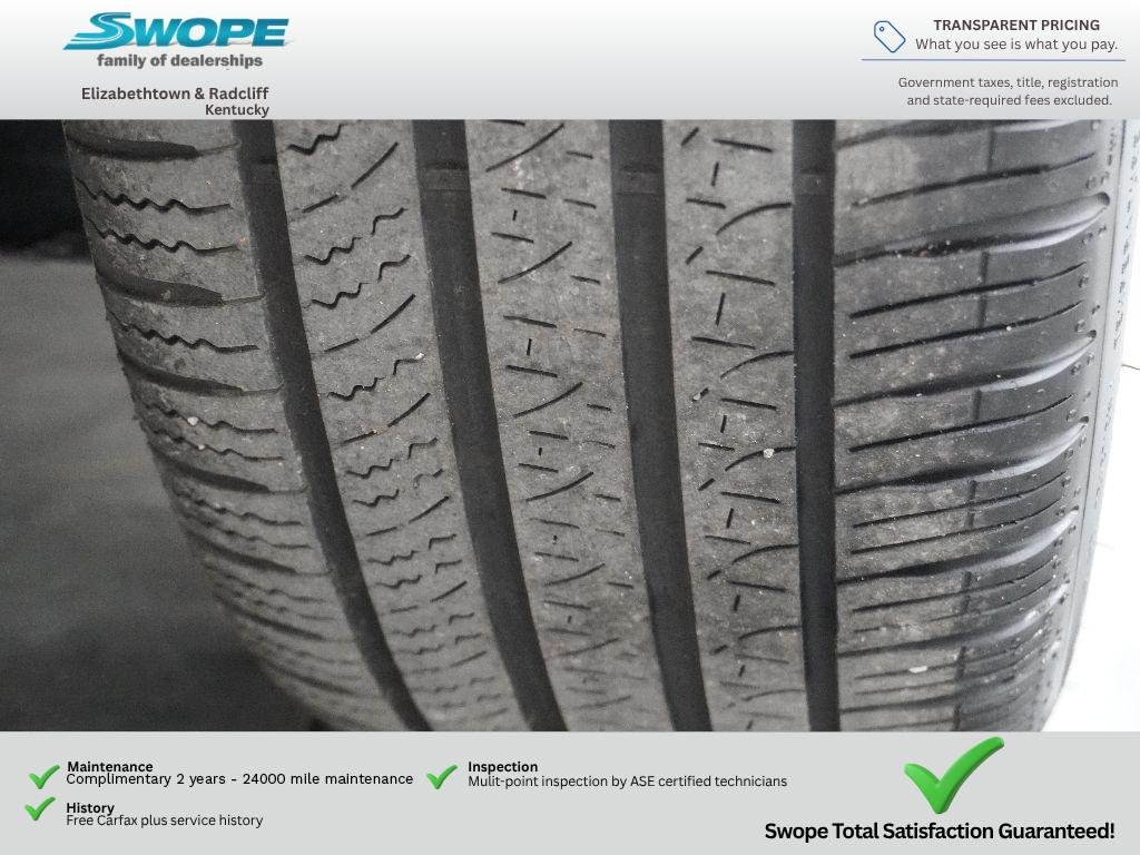Used 2025 Moonstone Gray Volkswagen SE image 34