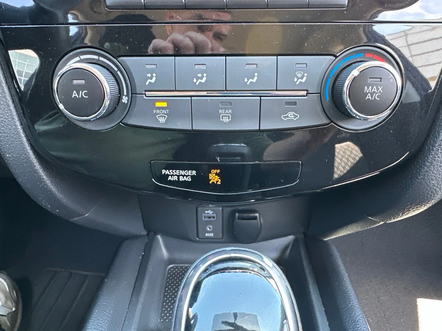 Used 2017 Black Nissan S image 30