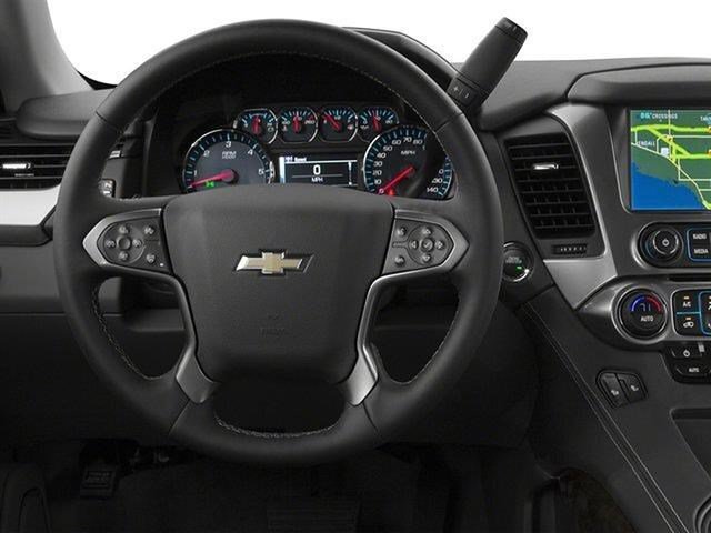 Used 2017 Iridescent Pearl Tricoat Chevrolet LT 1500 image 10