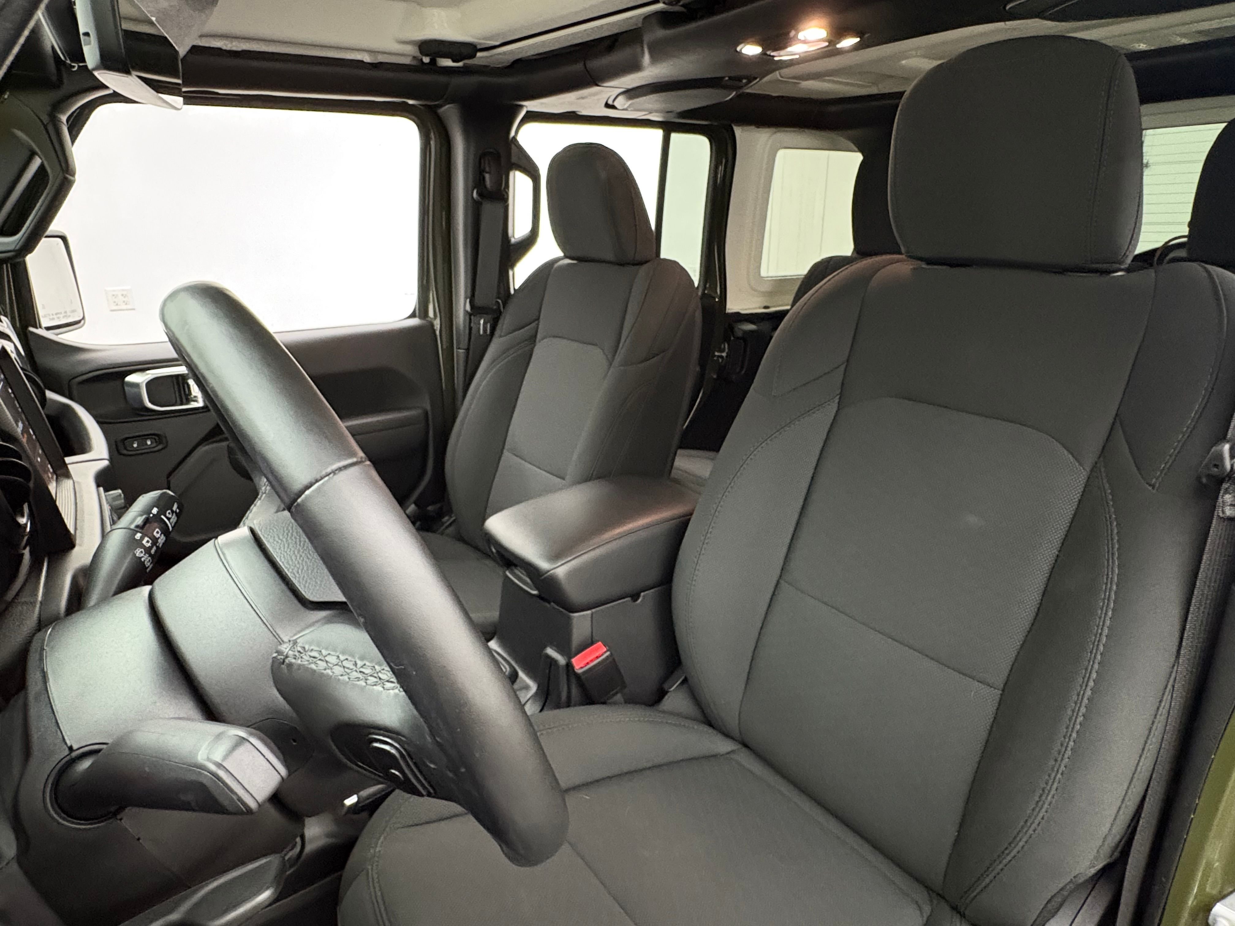 Used 2022 Sarge Green Clearcoat Jeep Unlimited Sport Altitude image 19